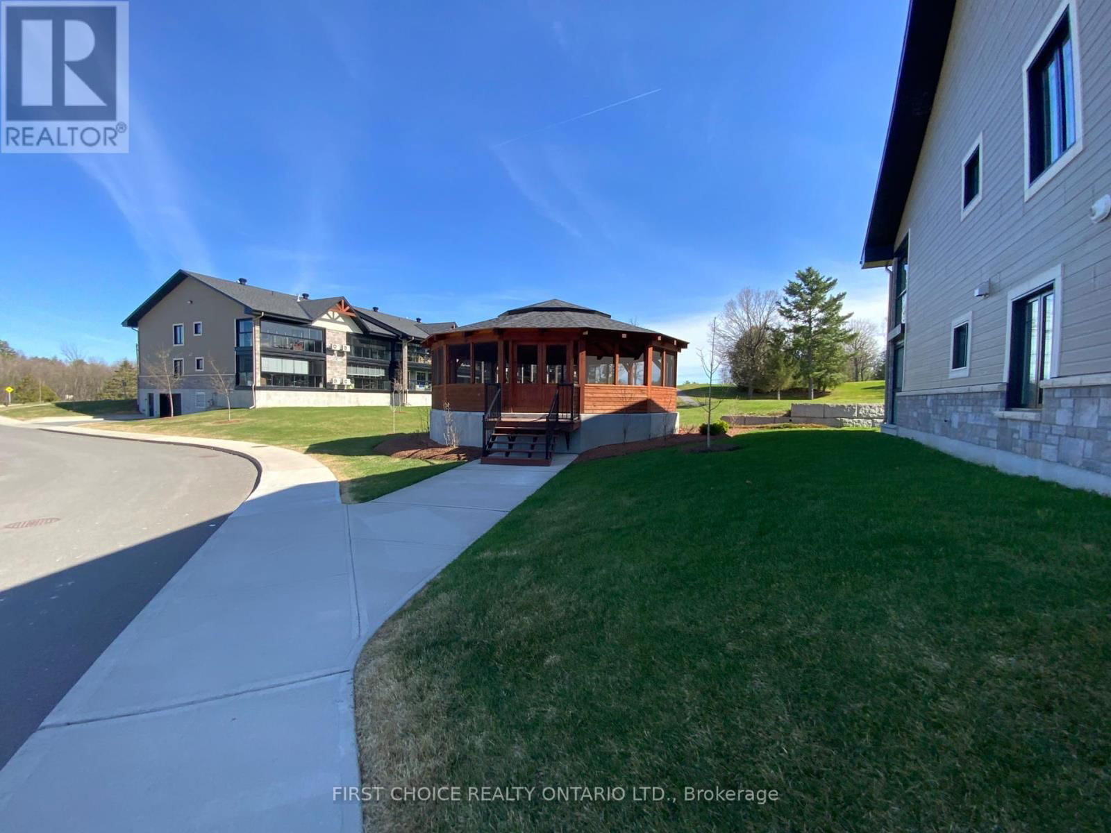 153 - 298 MASTERS LANE Image 31
