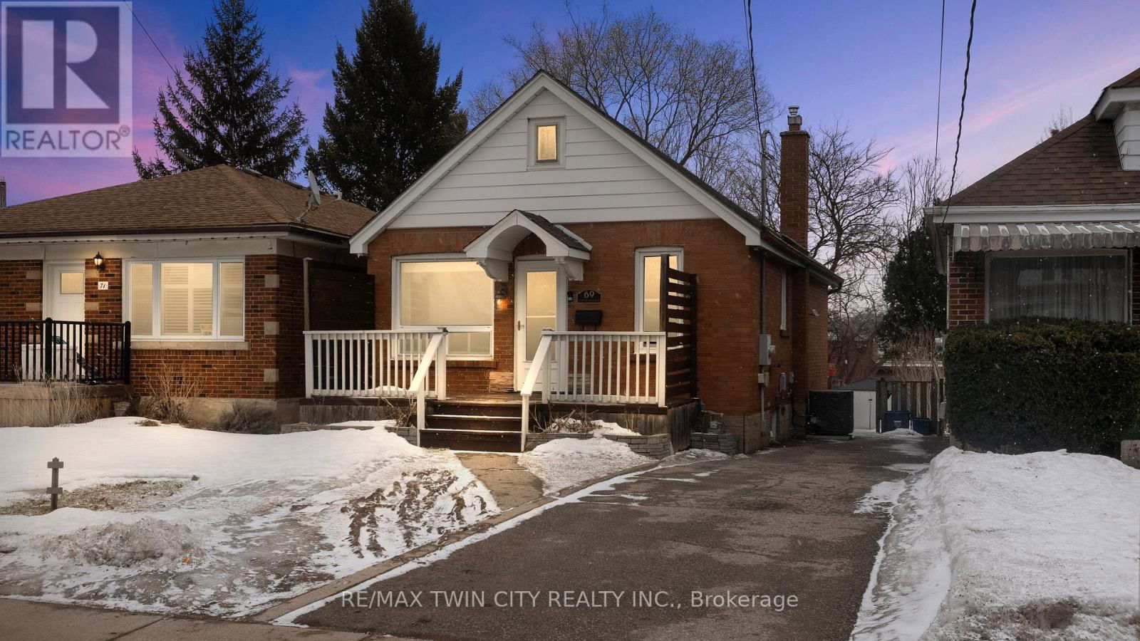 69 LYONS AVENUE Image 1