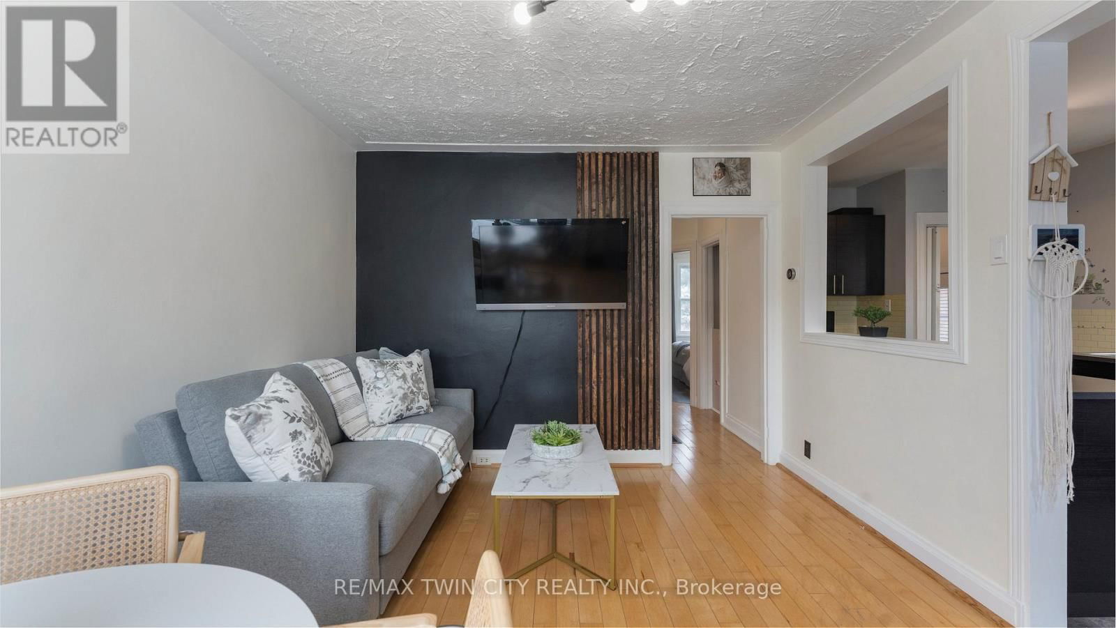 69 LYONS AVENUE Image 15