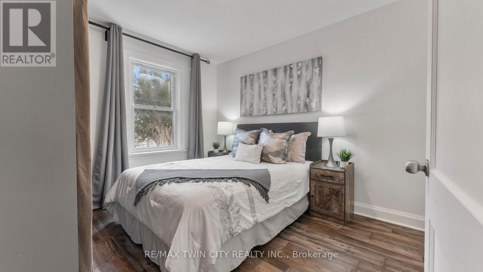 69 LYONS AVENUE Image 22