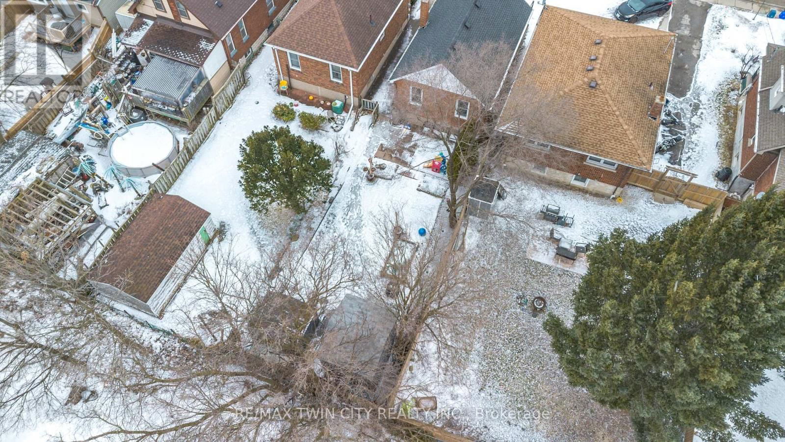 69 LYONS AVENUE Image 41