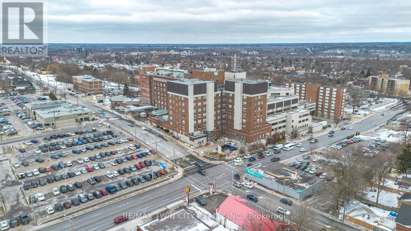 69 LYONS AVENUE Image 43