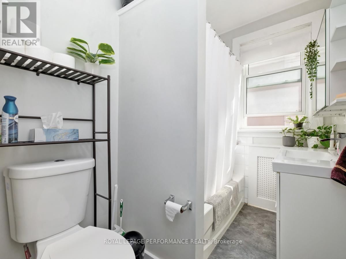 342 FRANK STREET Image 19