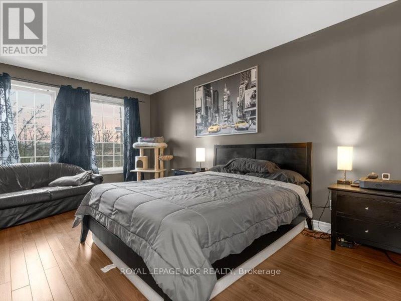 358 GRANTHAM AVENUE Image 15