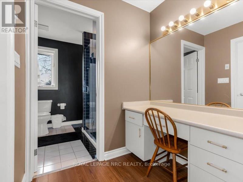 358 GRANTHAM AVENUE Image 17
