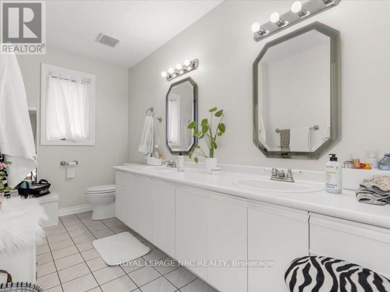 358 GRANTHAM AVENUE Image 24