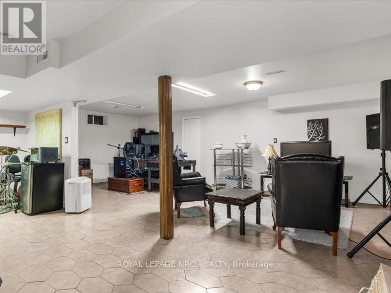 358 GRANTHAM AVENUE Image 28