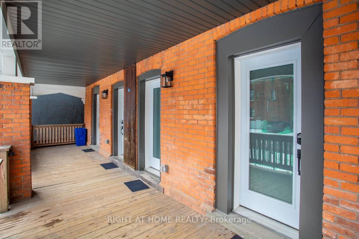 1 - 113 CATHARINE STREET NORTH Image 3