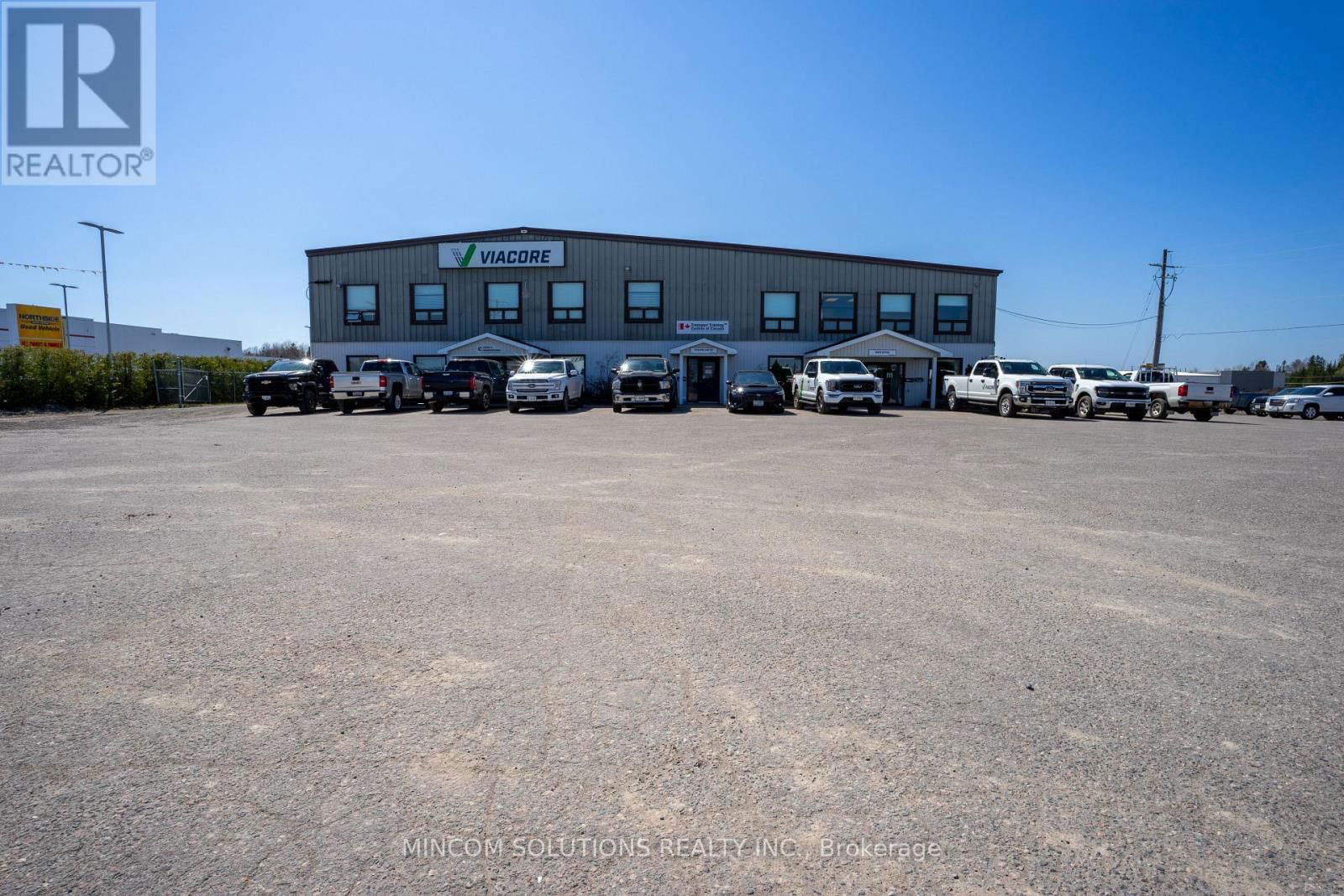 815 GREAT NORTHERN ROAD Image 1