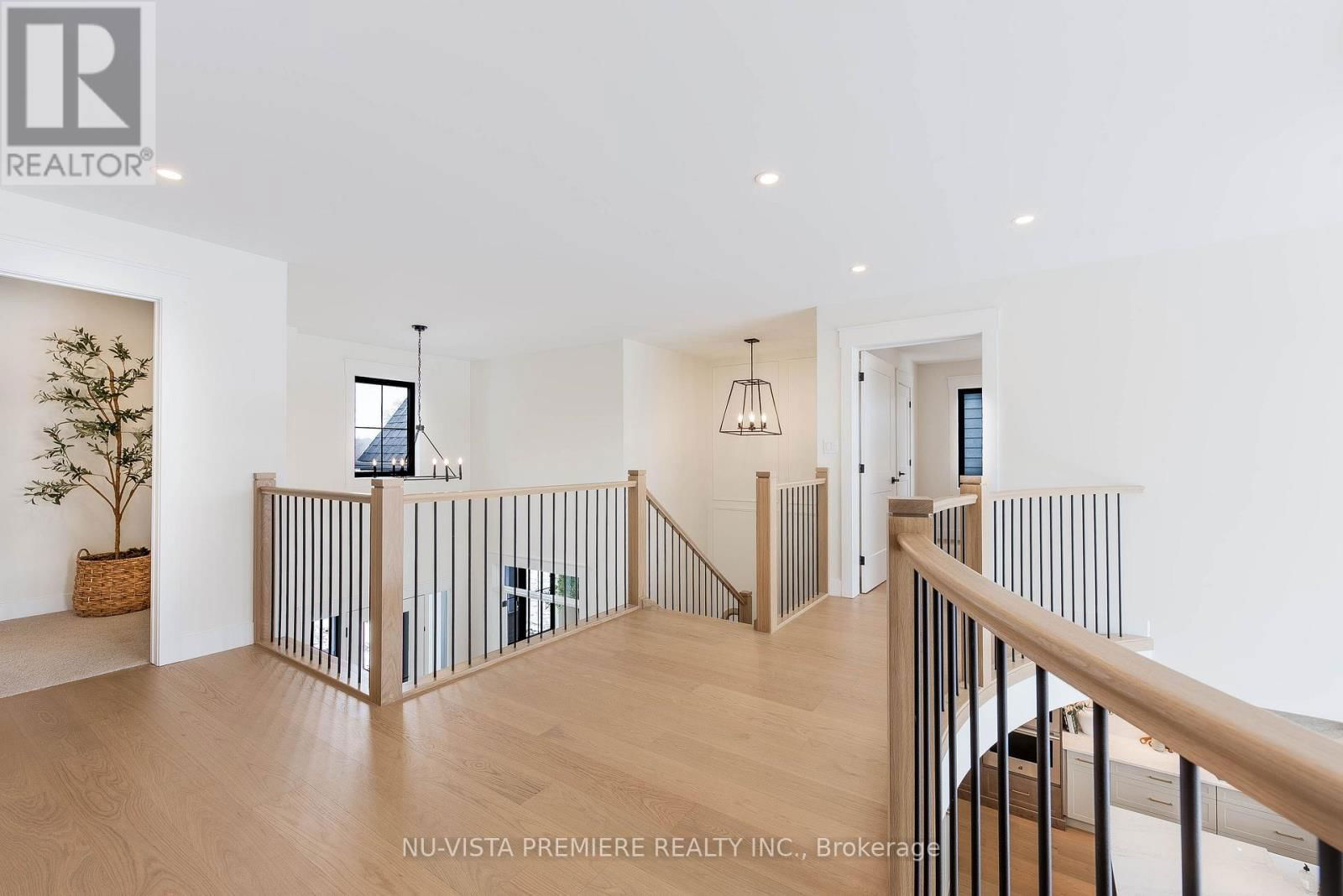 146 HARVEST LANE Image 29