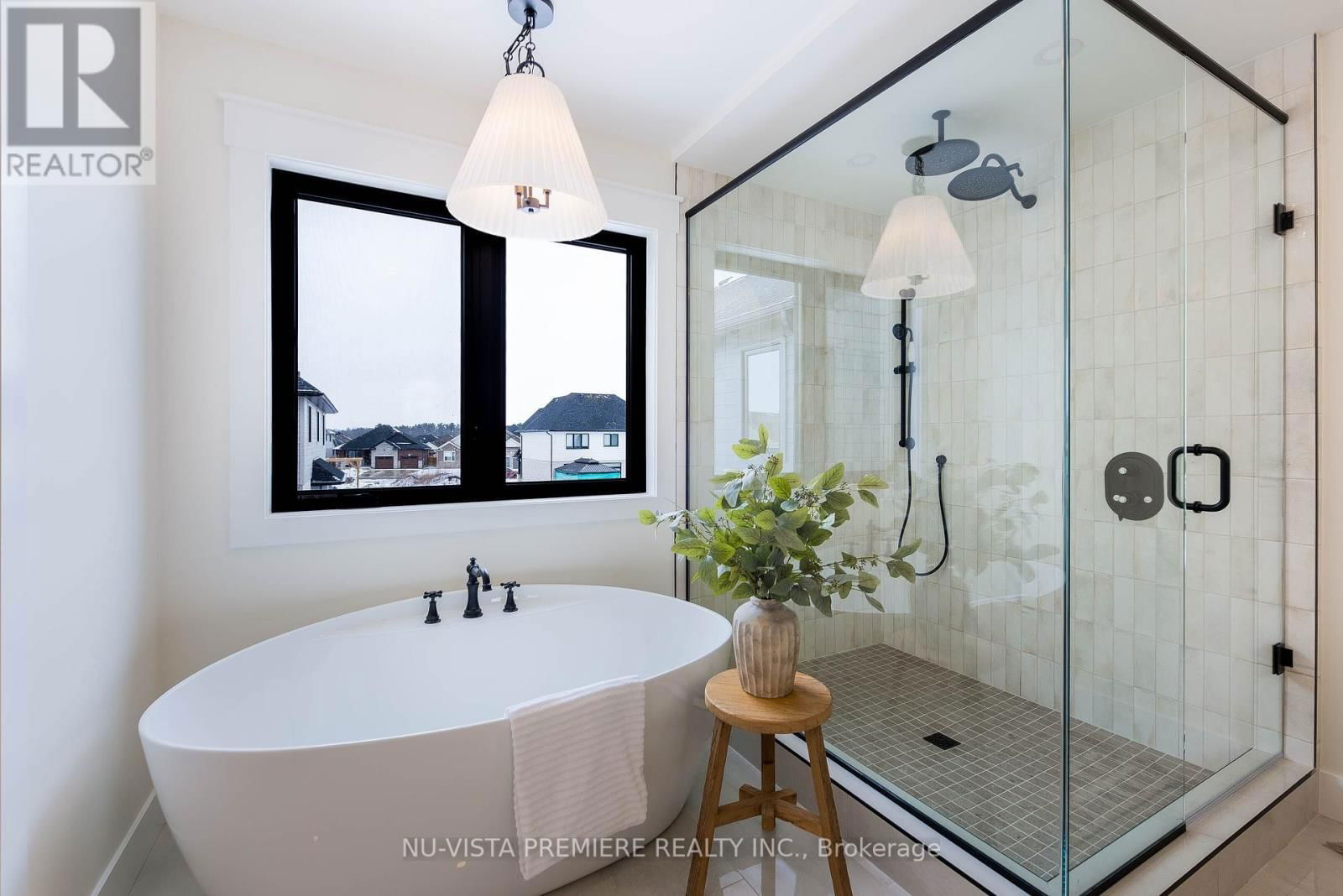 146 HARVEST LANE Image 32