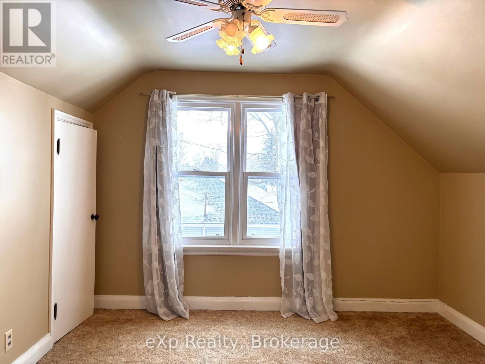 11 ELIZABETH STREET Image 18
