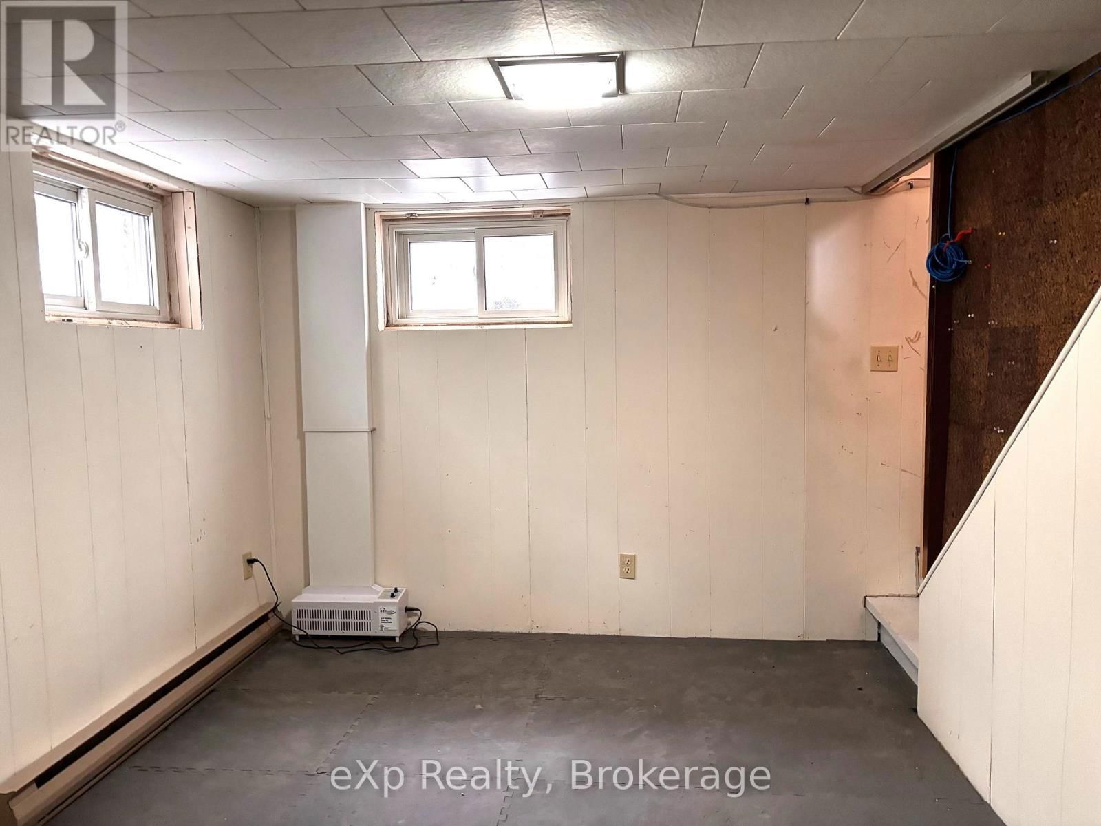 11 ELIZABETH STREET Image 21