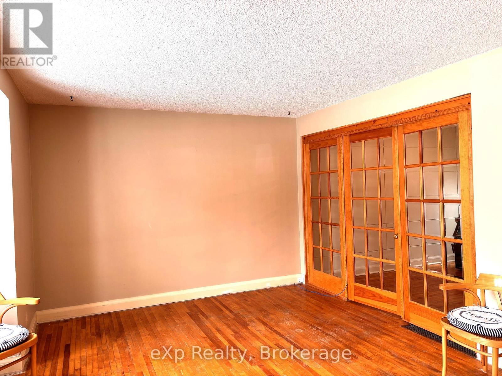 11 ELIZABETH STREET Image 9
