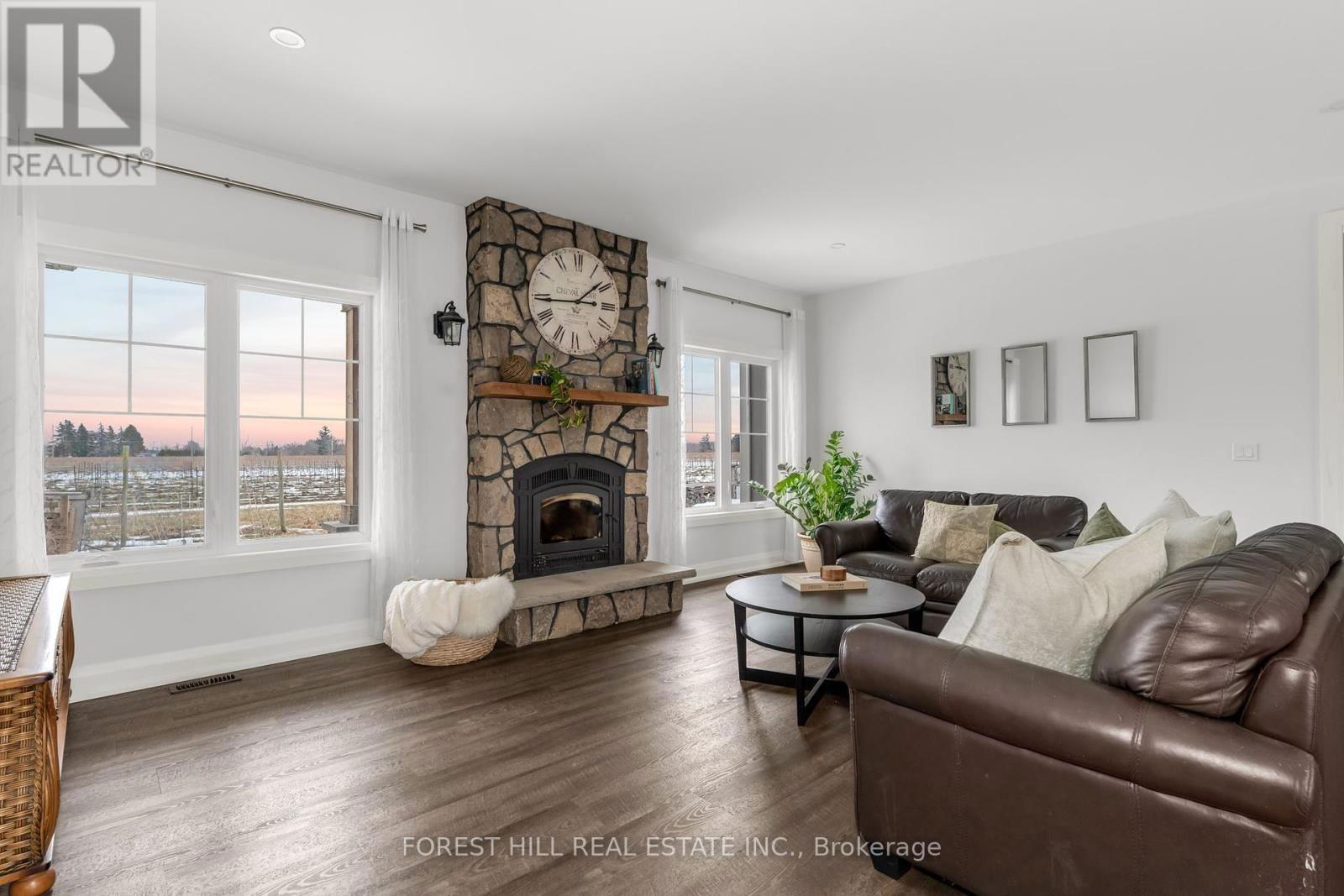 3756 NINTH STREET Image 3