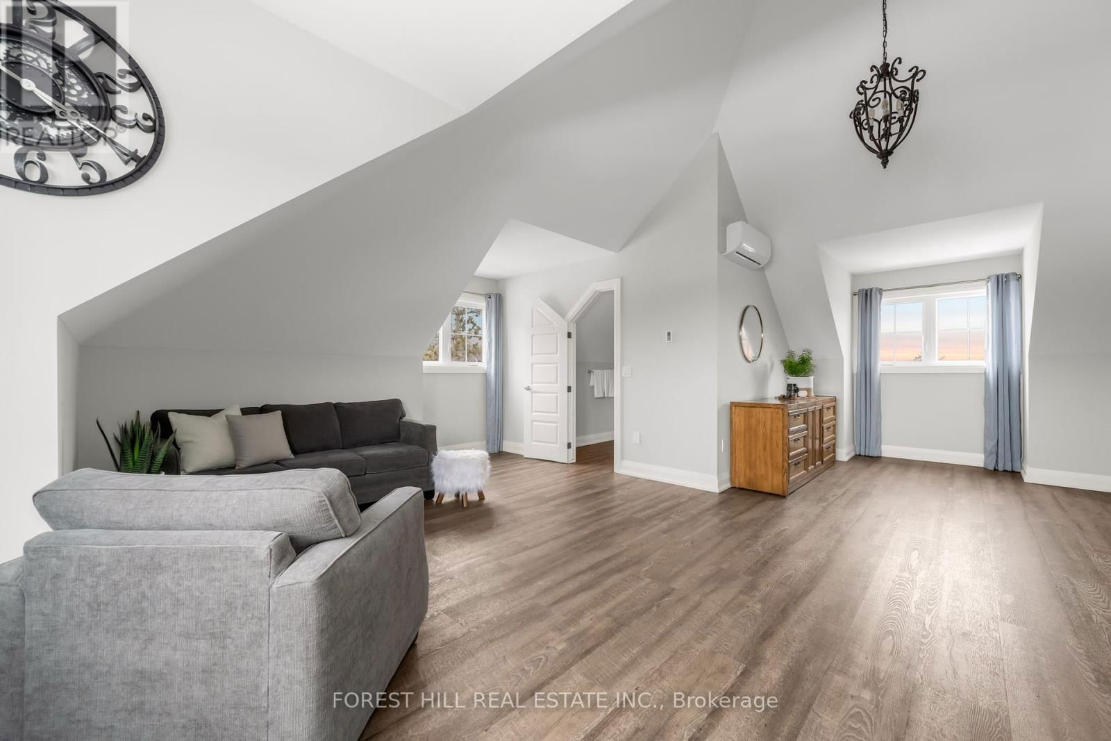3756 NINTH STREET Image 9