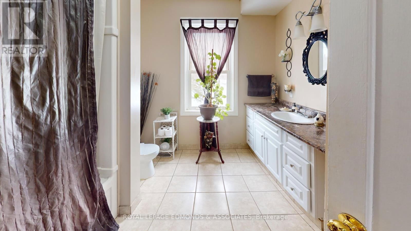 315 BEACHBURG ROAD Image 21