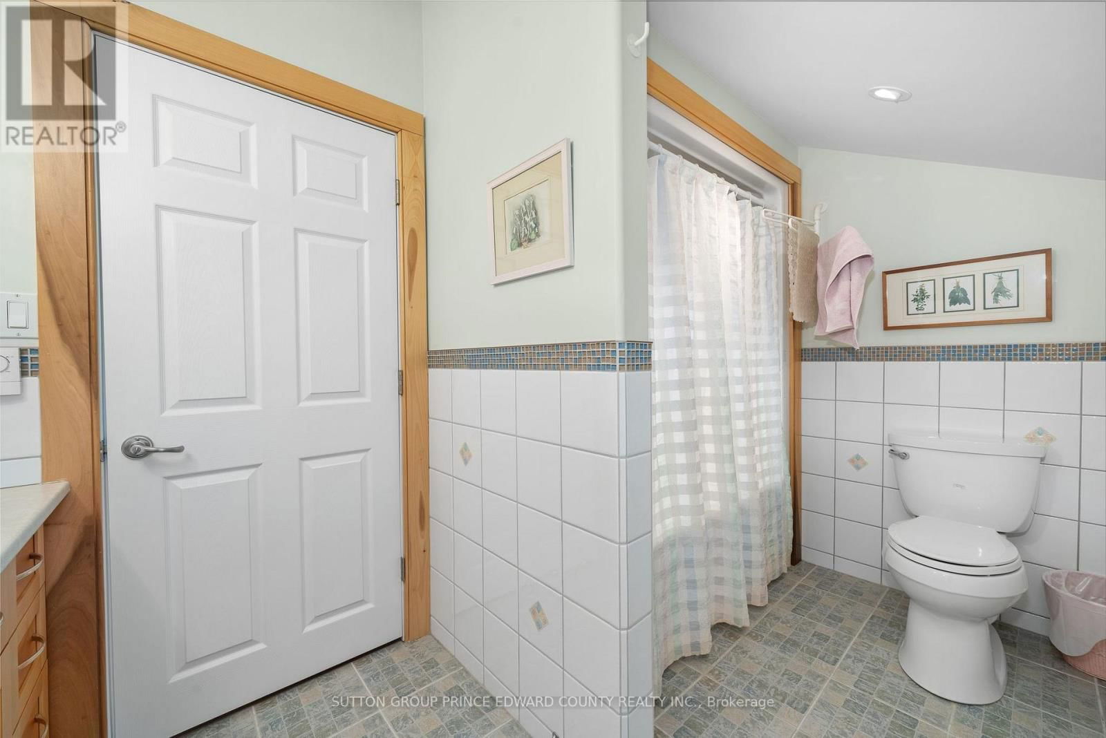 4 CARLA COURT Image 41