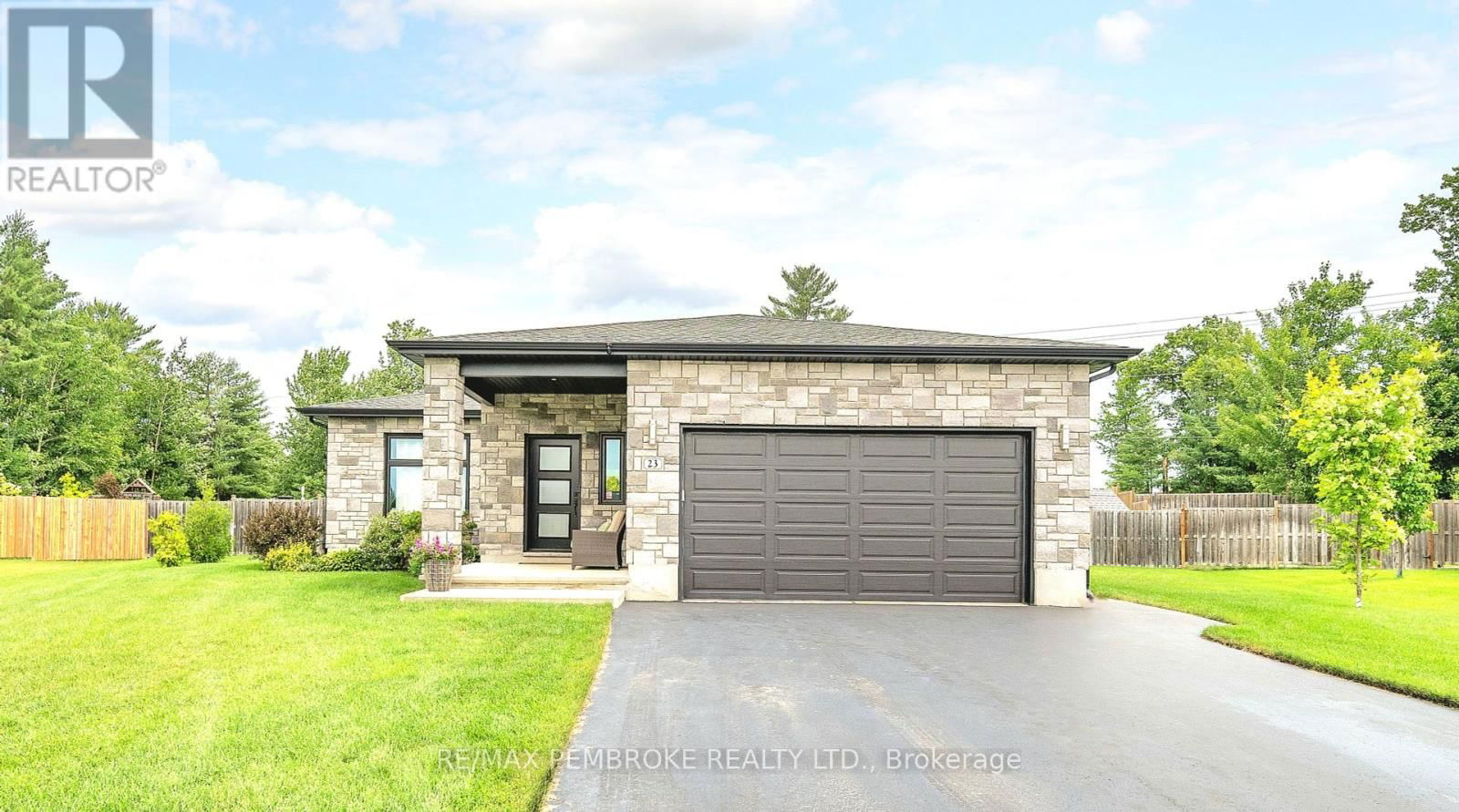23 NOBLE CRESCENT Image 1