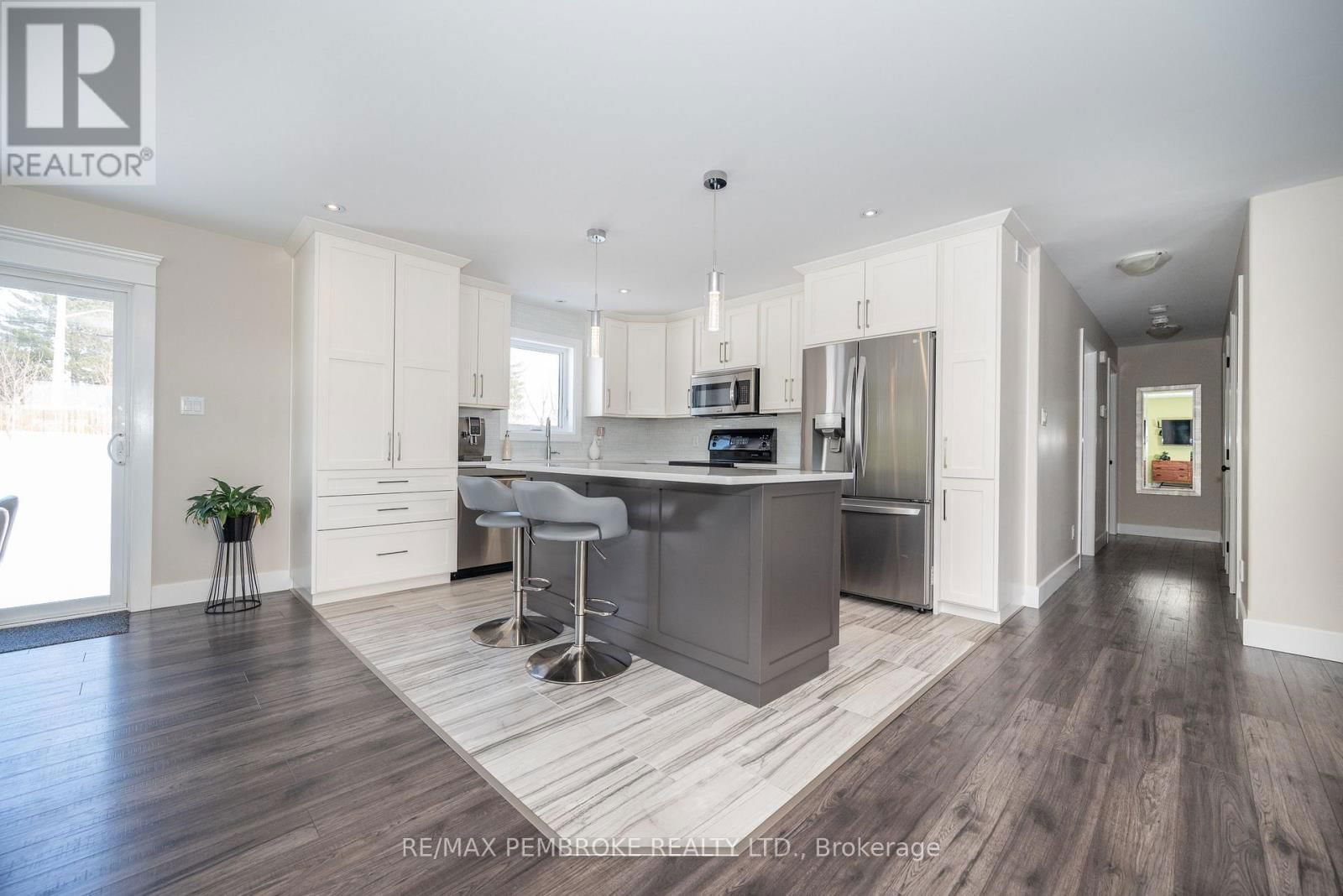 23 NOBLE CRESCENT Image 14