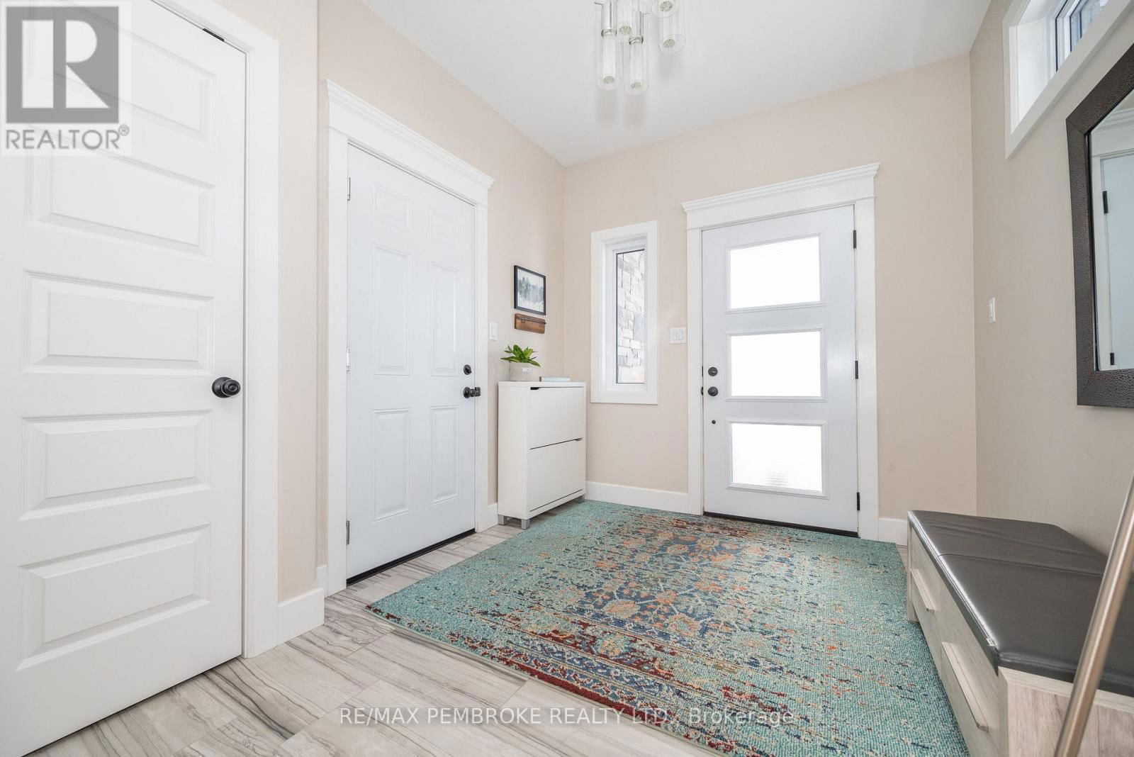 23 NOBLE CRESCENT Image 19