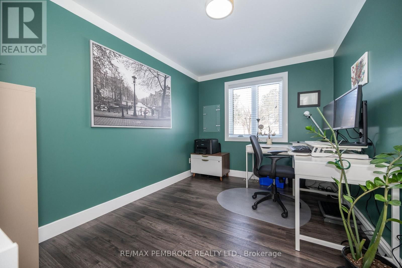 23 NOBLE CRESCENT Image 23