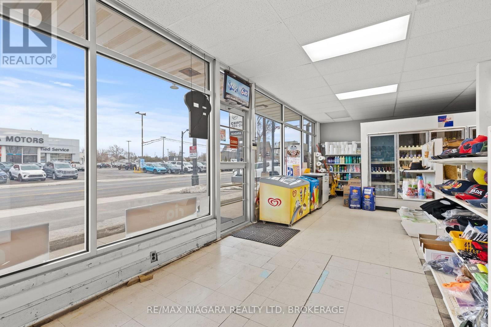 1530 NIAGARA STONE ROAD Image 22
