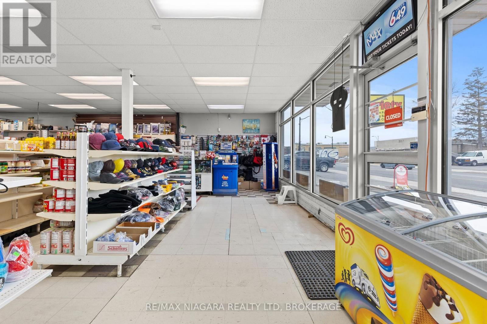1530 NIAGARA STONE ROAD Image 23