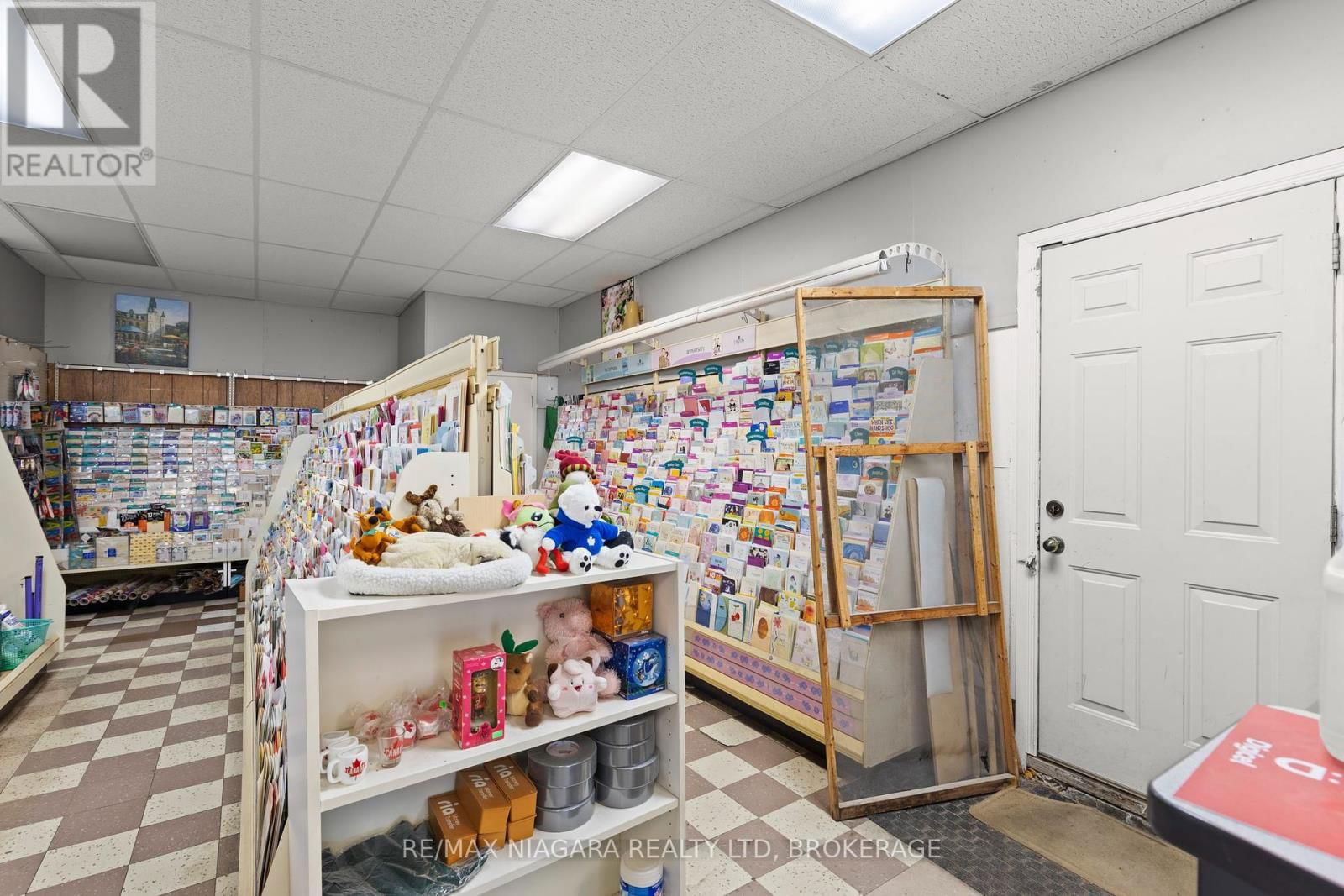 1530 NIAGARA STONE ROAD Image 29