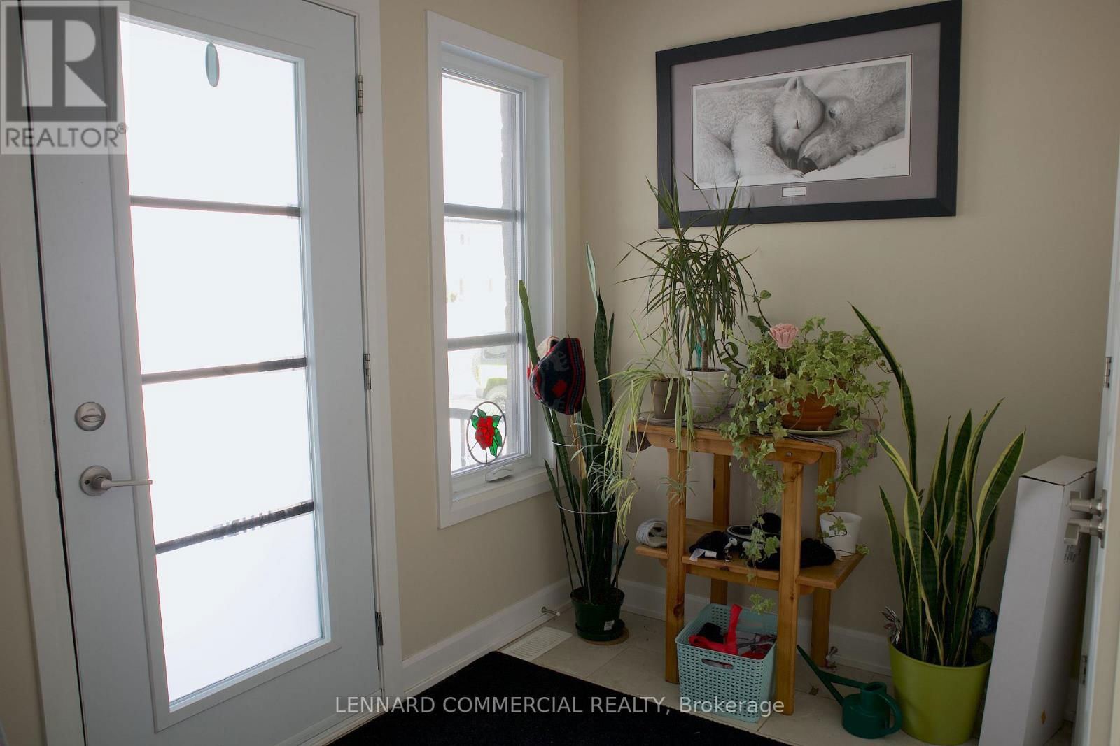 398 TWILIGHT AVENUE Image 9