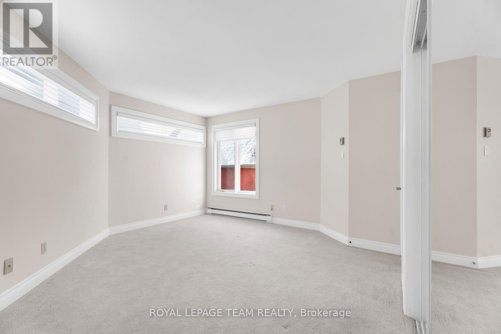 9 - 292 LAURIER AVENUE Image 14