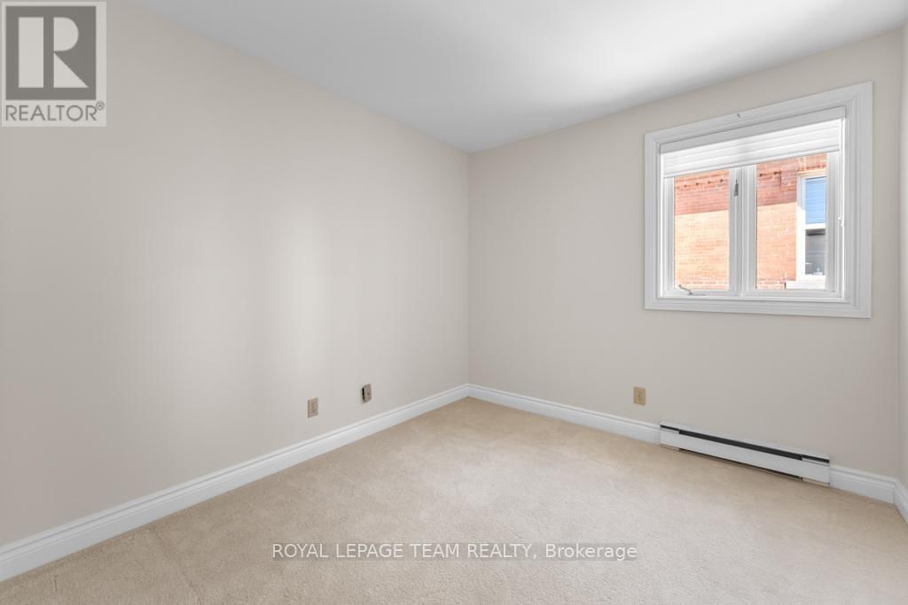 9 - 292 LAURIER AVENUE Image 17