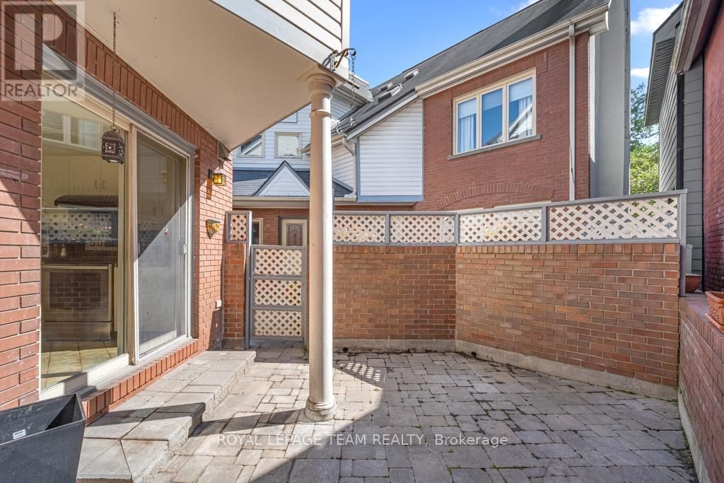 9 - 292 LAURIER AVENUE Image 3