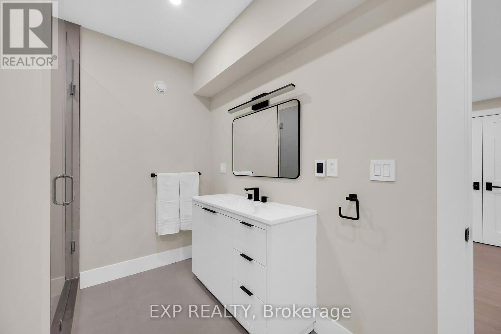 2468 COCKSHUTT ROAD SOUTH Image 30
