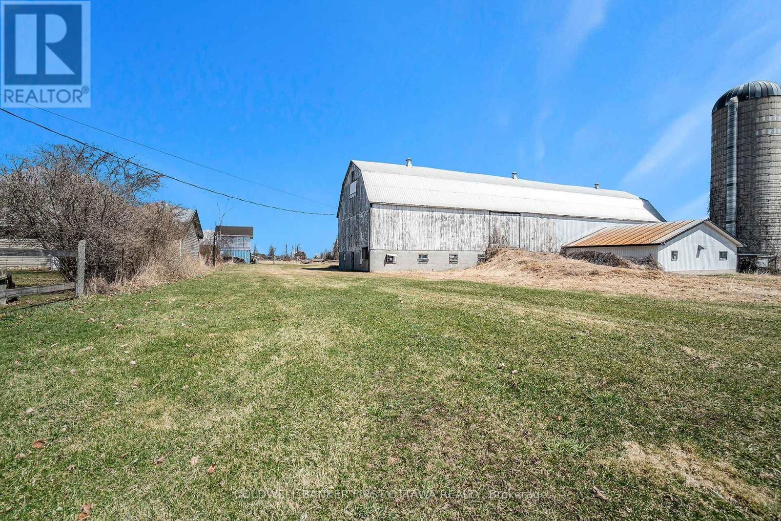 2061 CHRISTIE LAKE ROAD Image 33