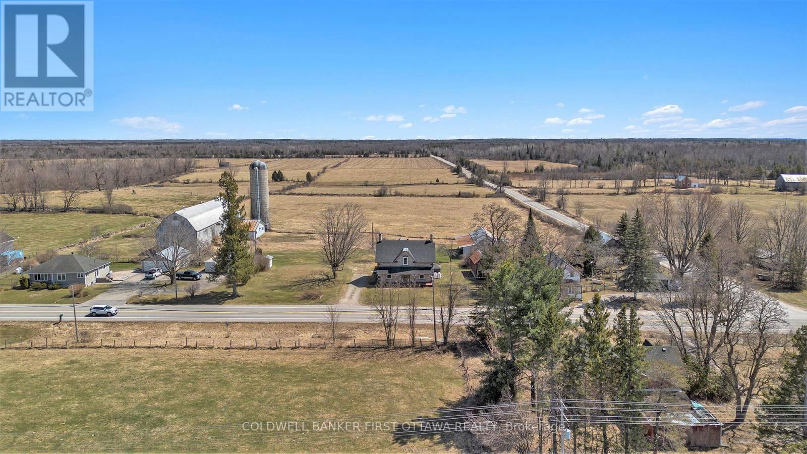 2061 CHRISTIE LAKE ROAD Image 45