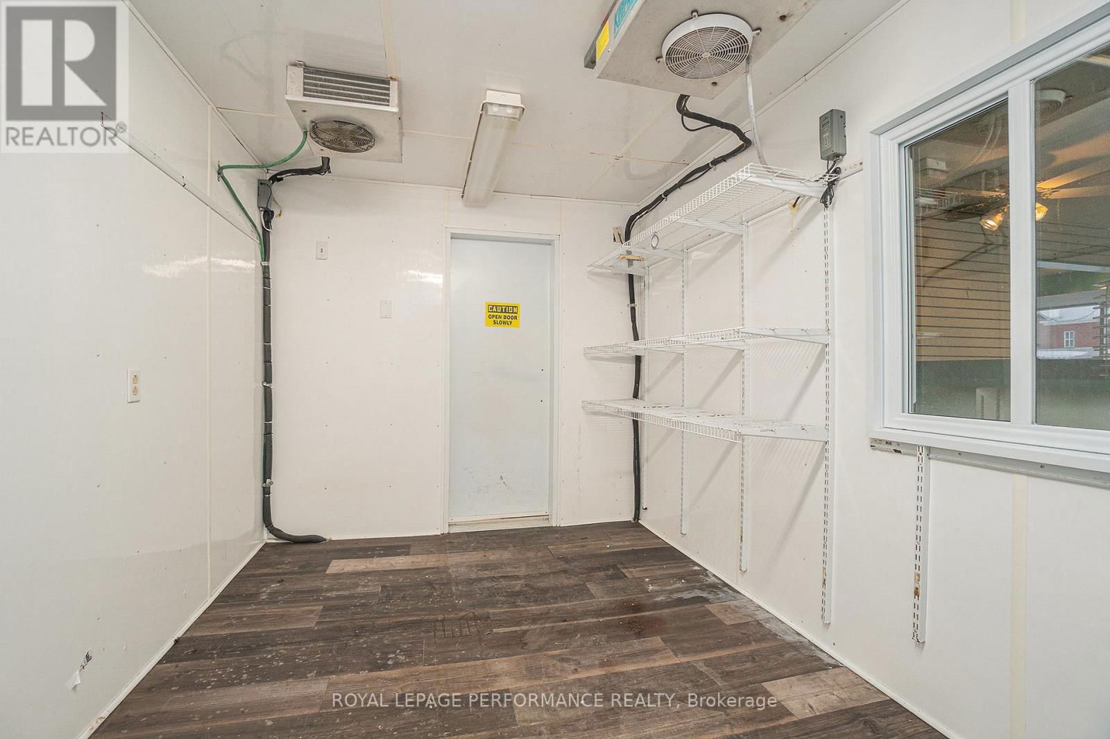 Main floor - 711 PRINCIPALE STREET Image 16
