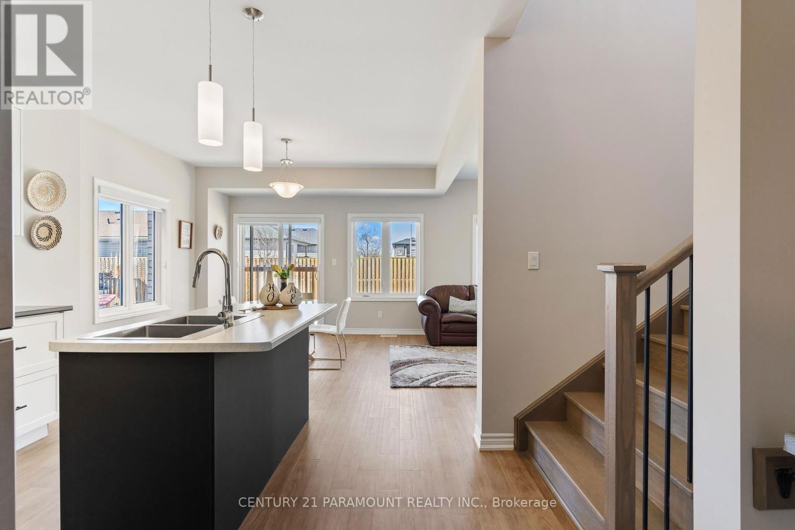72 BRADLEY AVENUE Image 10
