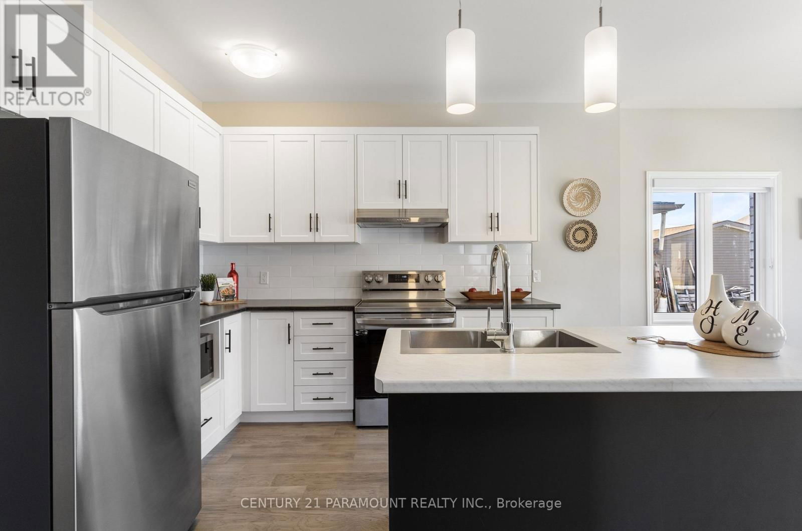 72 BRADLEY AVENUE Image 11