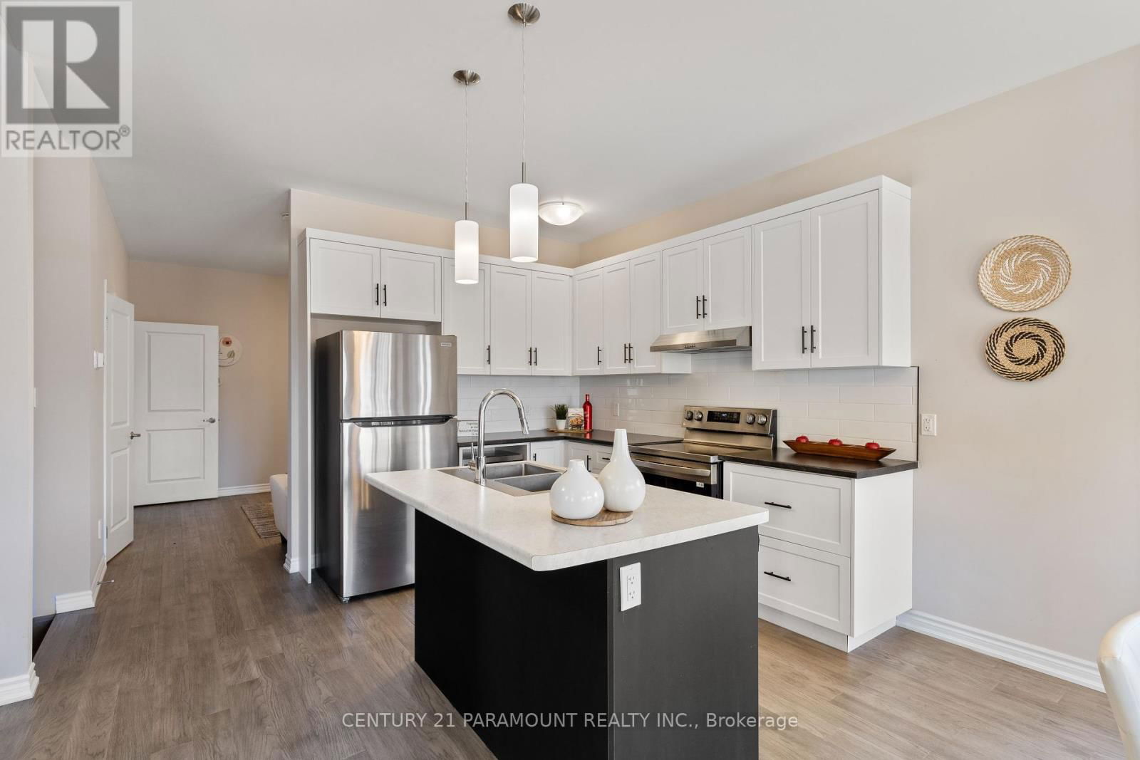 72 BRADLEY AVENUE Image 17