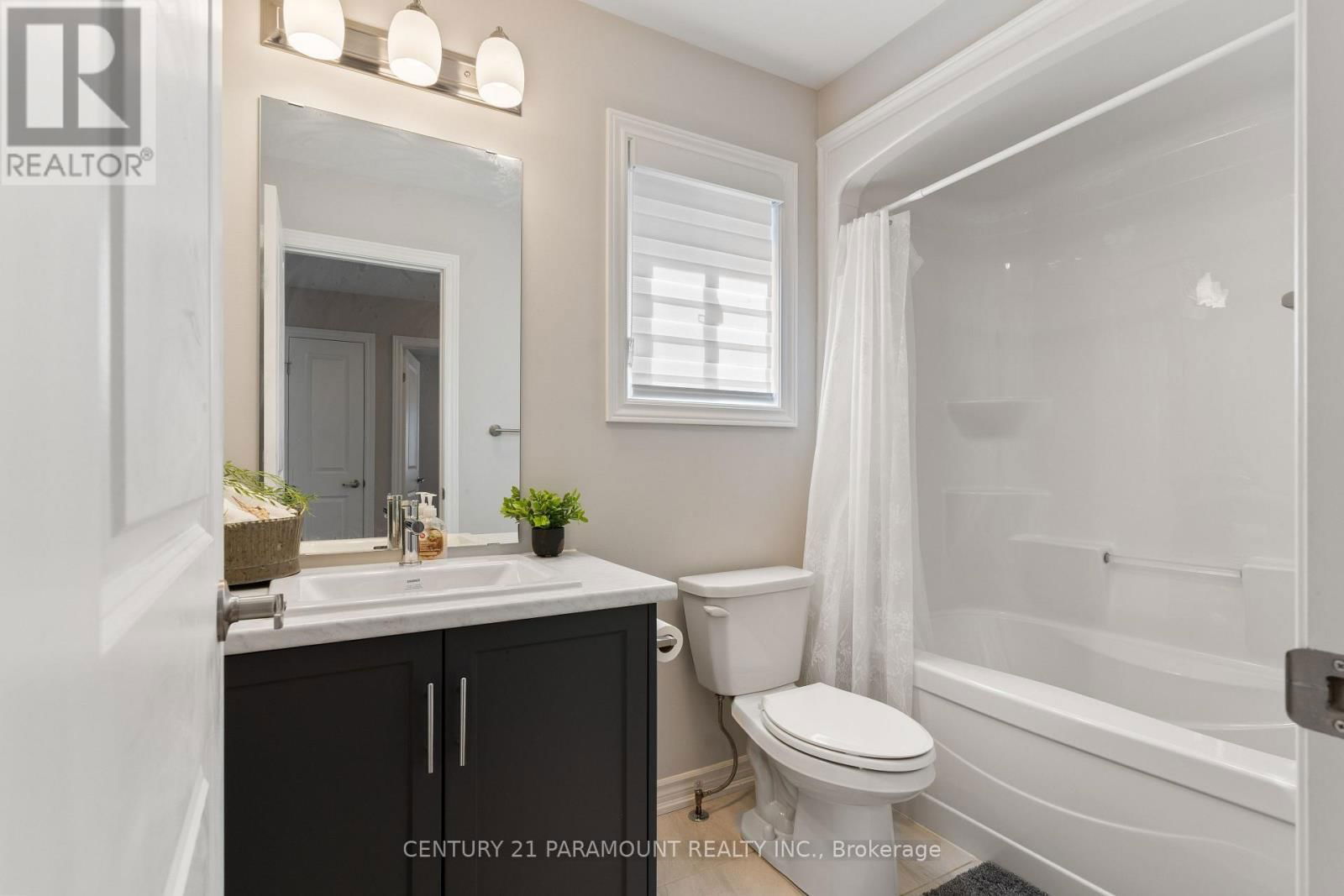 72 BRADLEY AVENUE Image 30