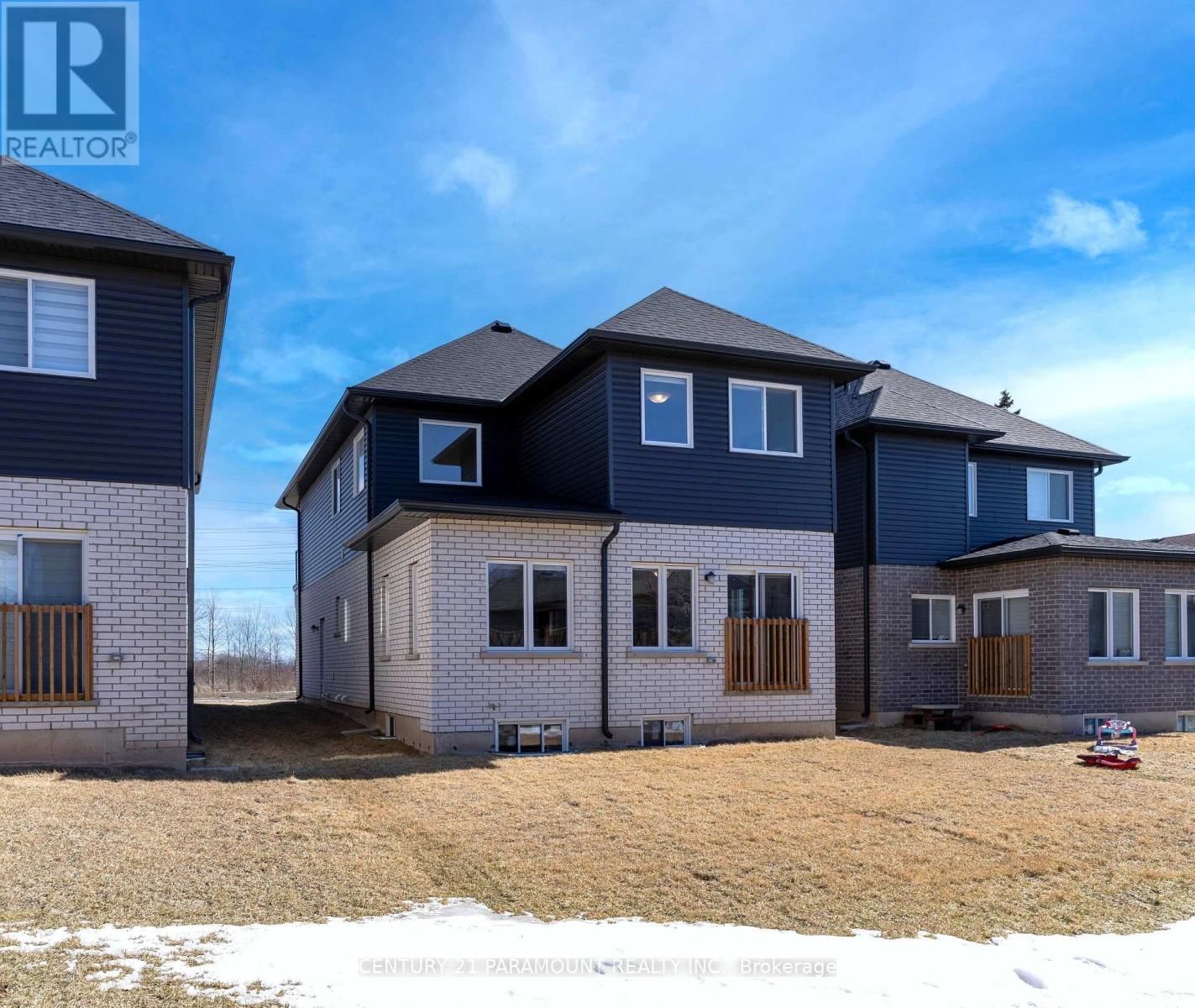 72 BRADLEY AVENUE Image 39