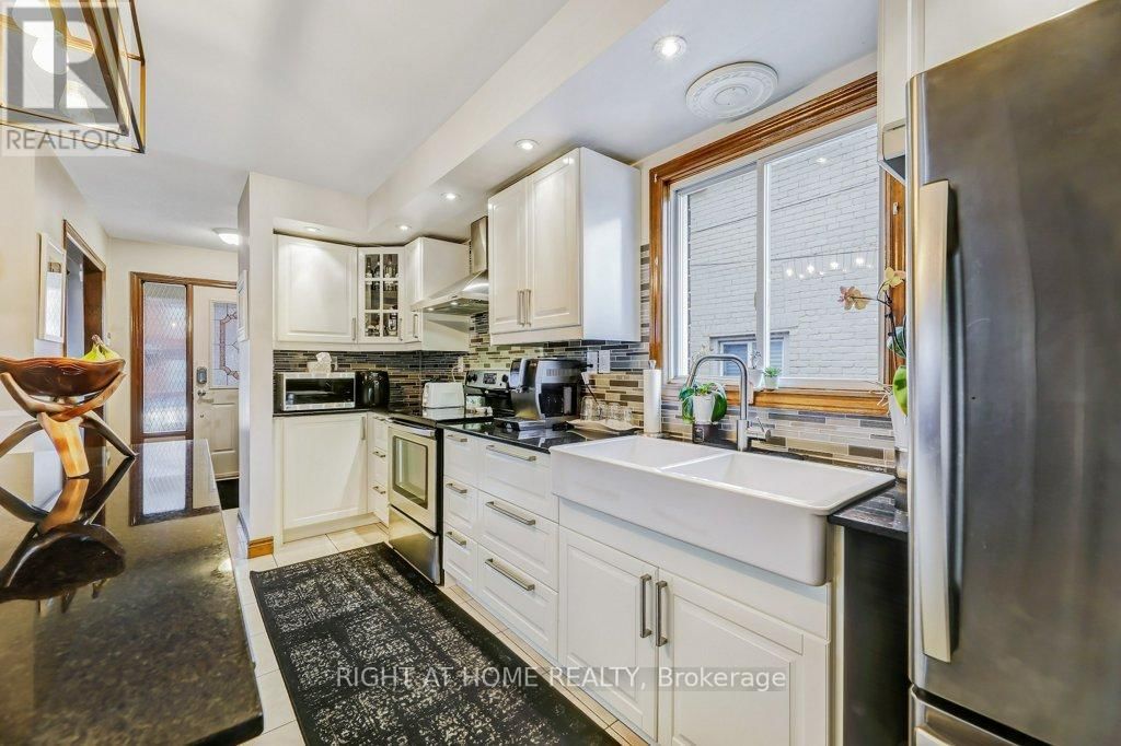 32 WILLIAM STREET Image 17