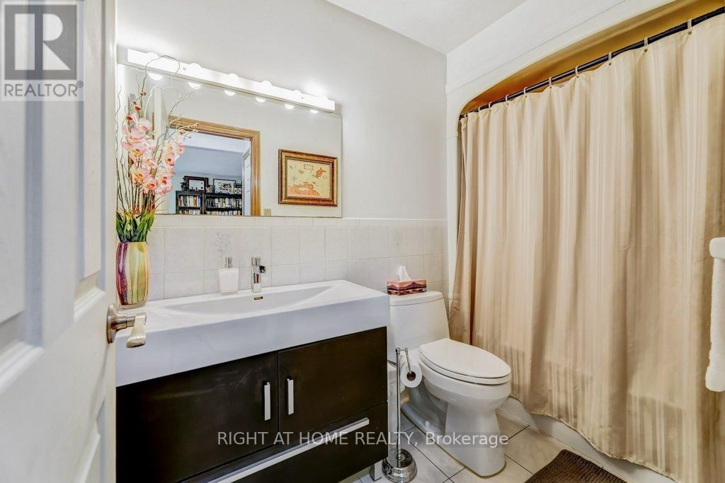 32 WILLIAM STREET Image 21