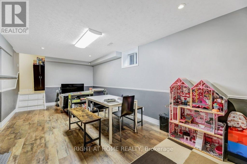 32 WILLIAM STREET Image 31