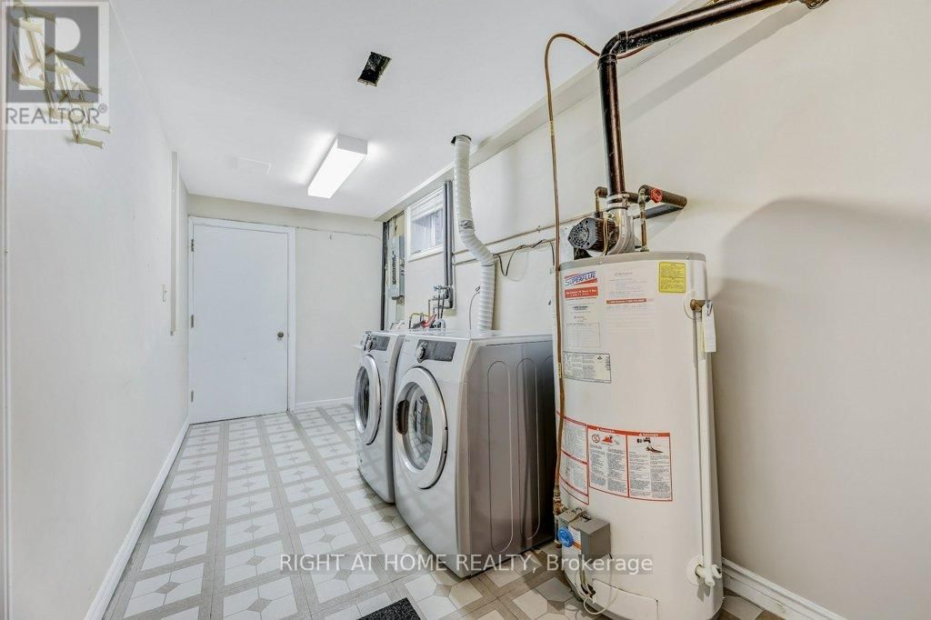 32 WILLIAM STREET Image 34
