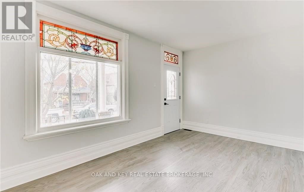 918 PRINCESS STREET Image 3