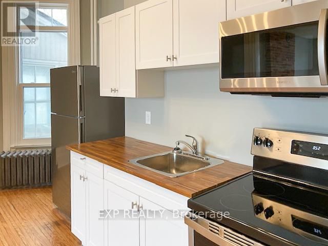 55-57 DUNDAS STREET WEST Image 26