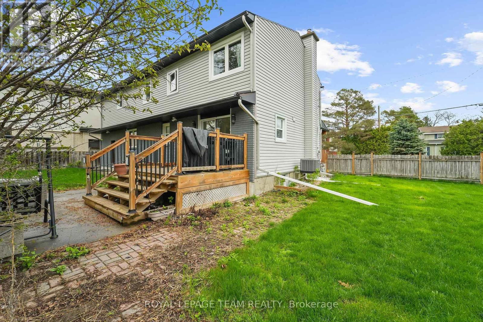1107 NORMANDY CRESCENT Image 36