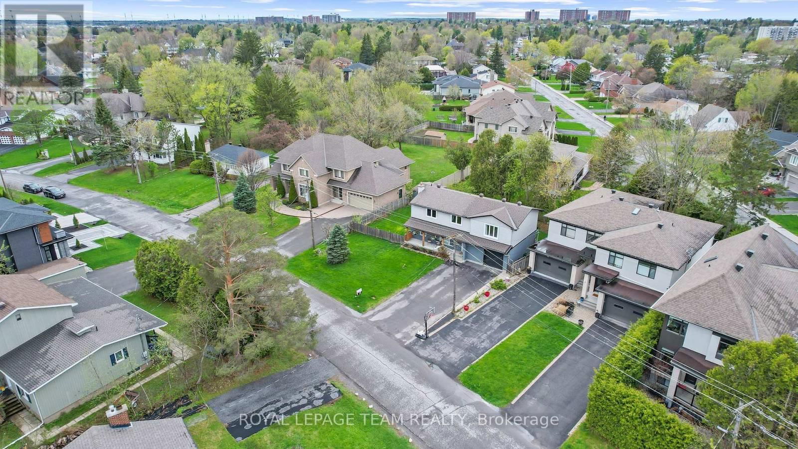1107 NORMANDY CRESCENT Image 39